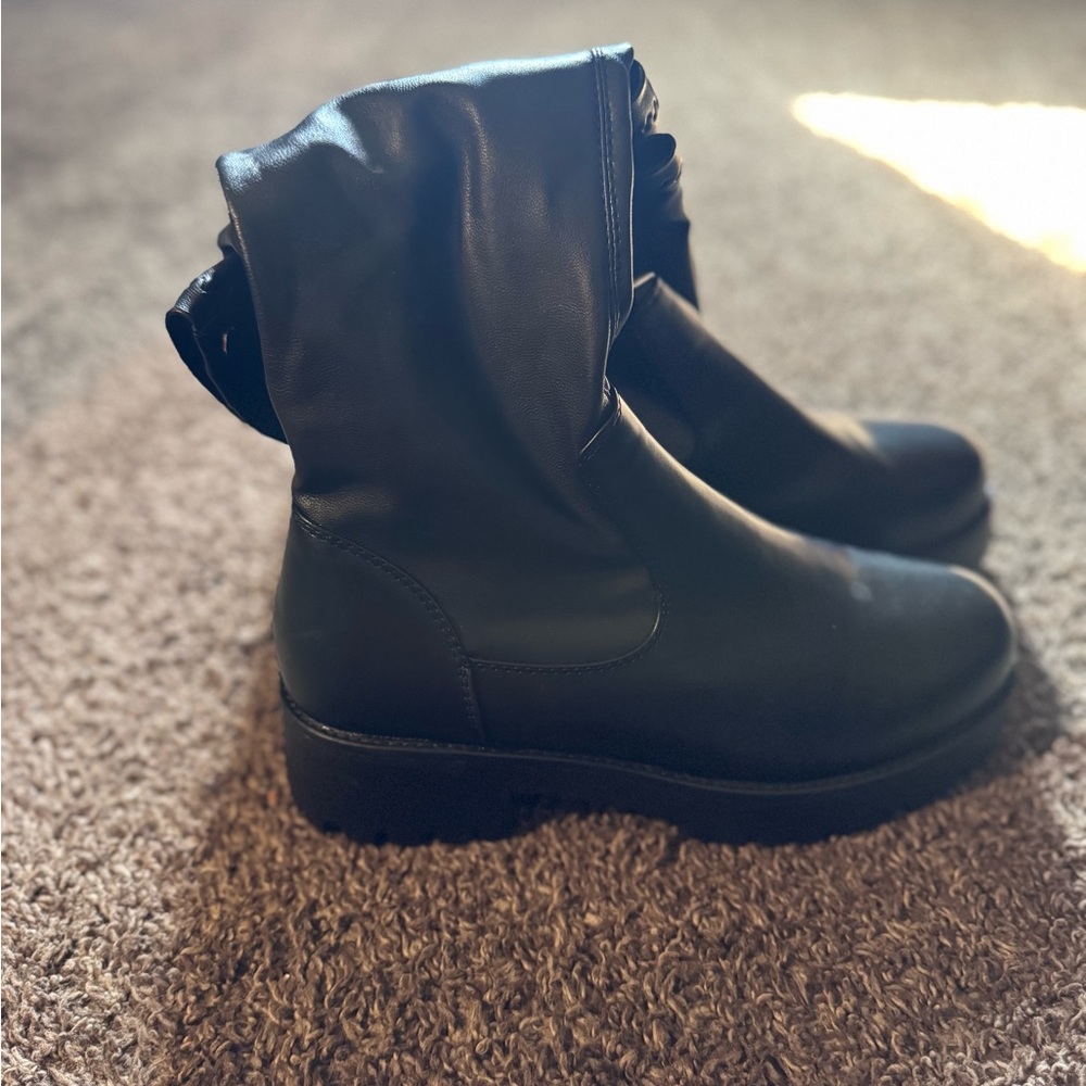 Stylish Black Thigh High Boots